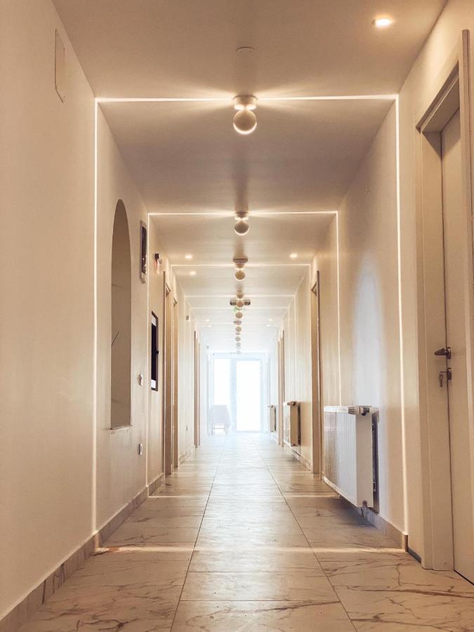 ונוס Hotel Corina מראה חיצוני תמונה