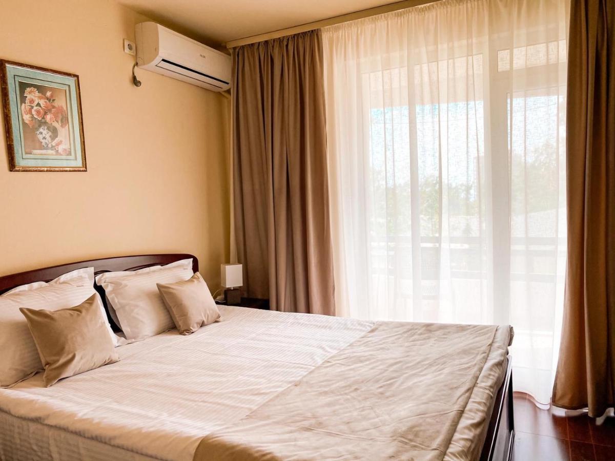 ונוס Hotel Corina מראה חיצוני תמונה