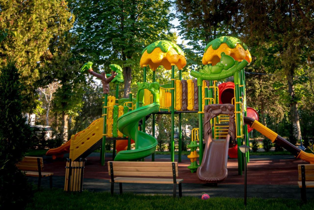ונוס Hotel Corina מראה חיצוני תמונה