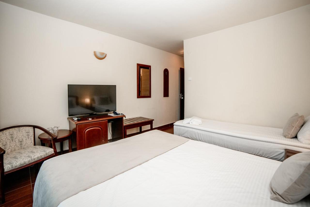 ונוס Hotel Corina מראה חיצוני תמונה