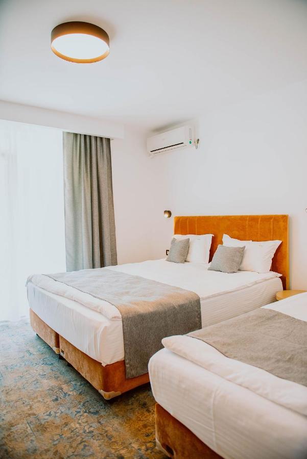 ונוס Hotel Corina מראה חיצוני תמונה