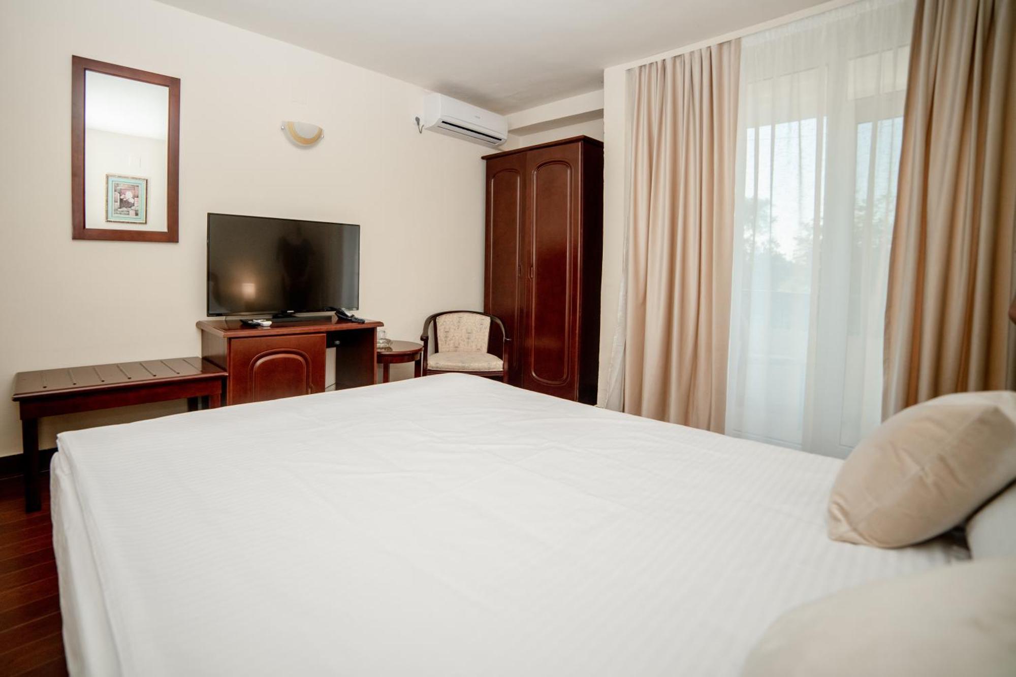 ונוס Hotel Corina מראה חיצוני תמונה